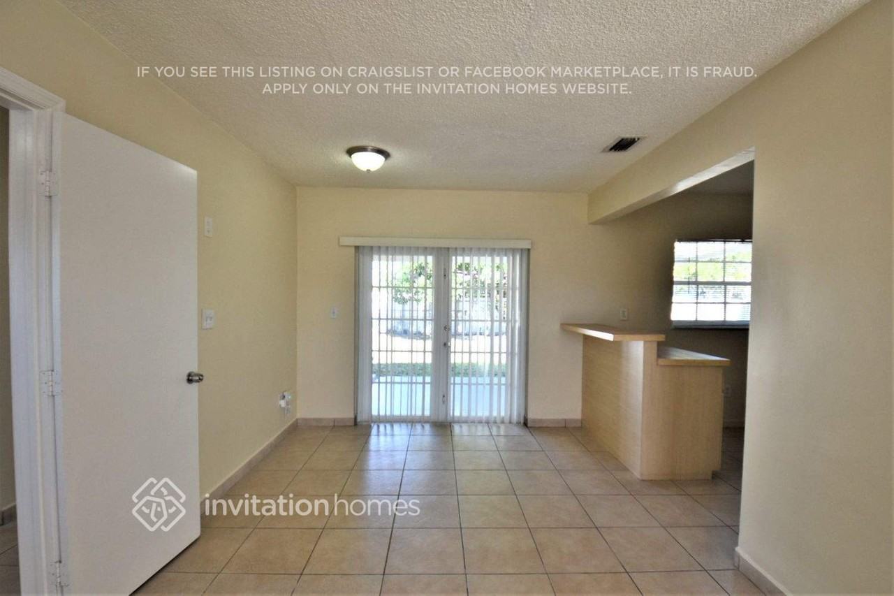 4921 Nw 170th St - Photo 3 of 17