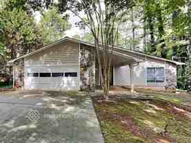614 Oxford Hall Dr - Photo 1 of 1