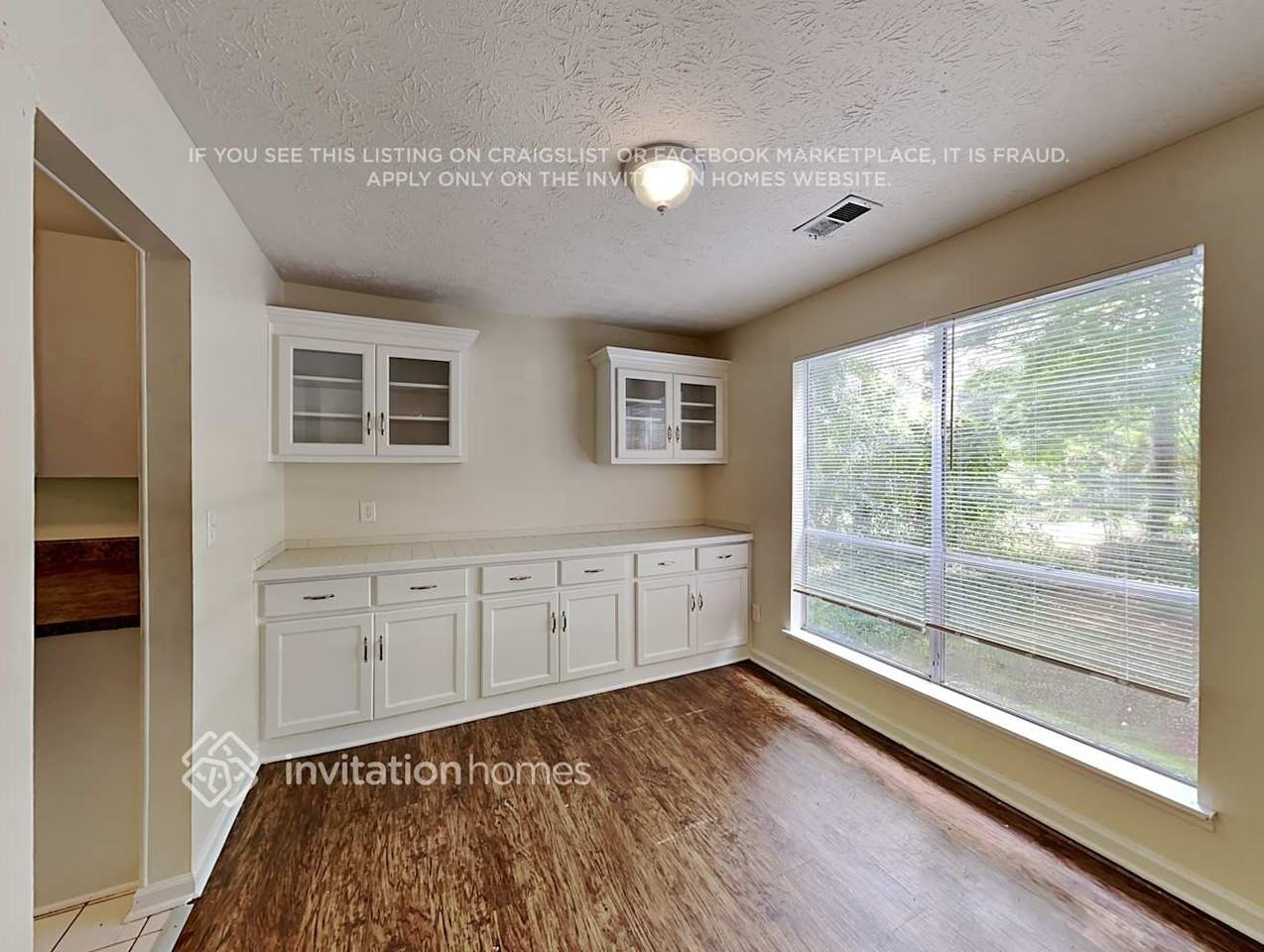 614 Oxford Hall Dr - Photo 5 of 19
