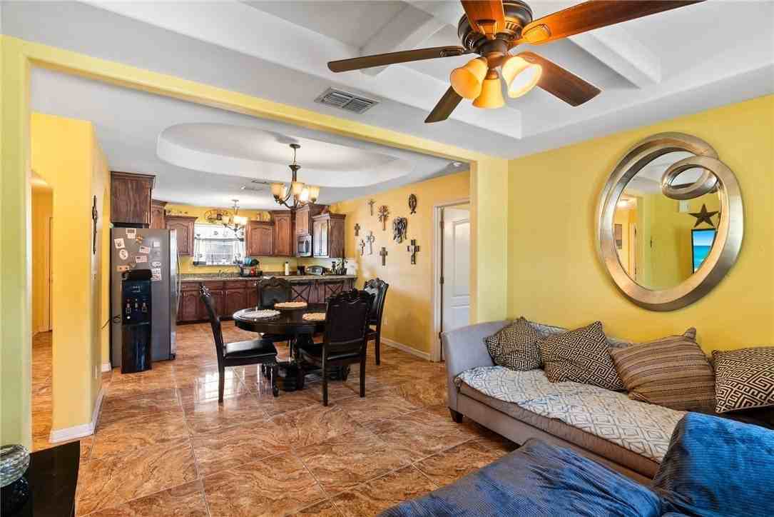 417 County Road 1341 - Photo 4 of 24