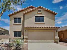 featured image of 41640 W Sunland Dr
