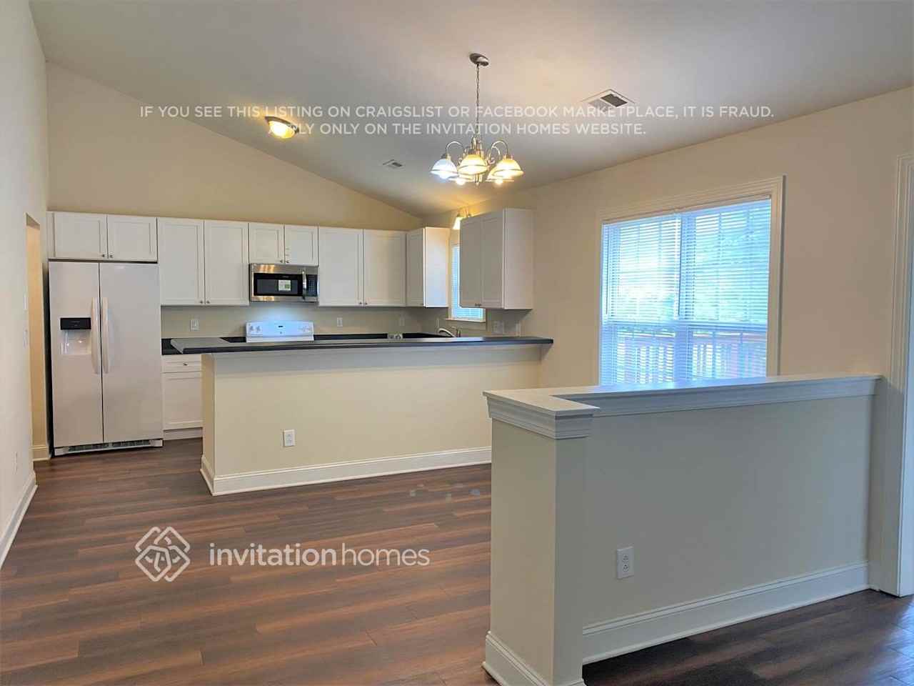 2420 Laura Dr - Photo 4 of 16