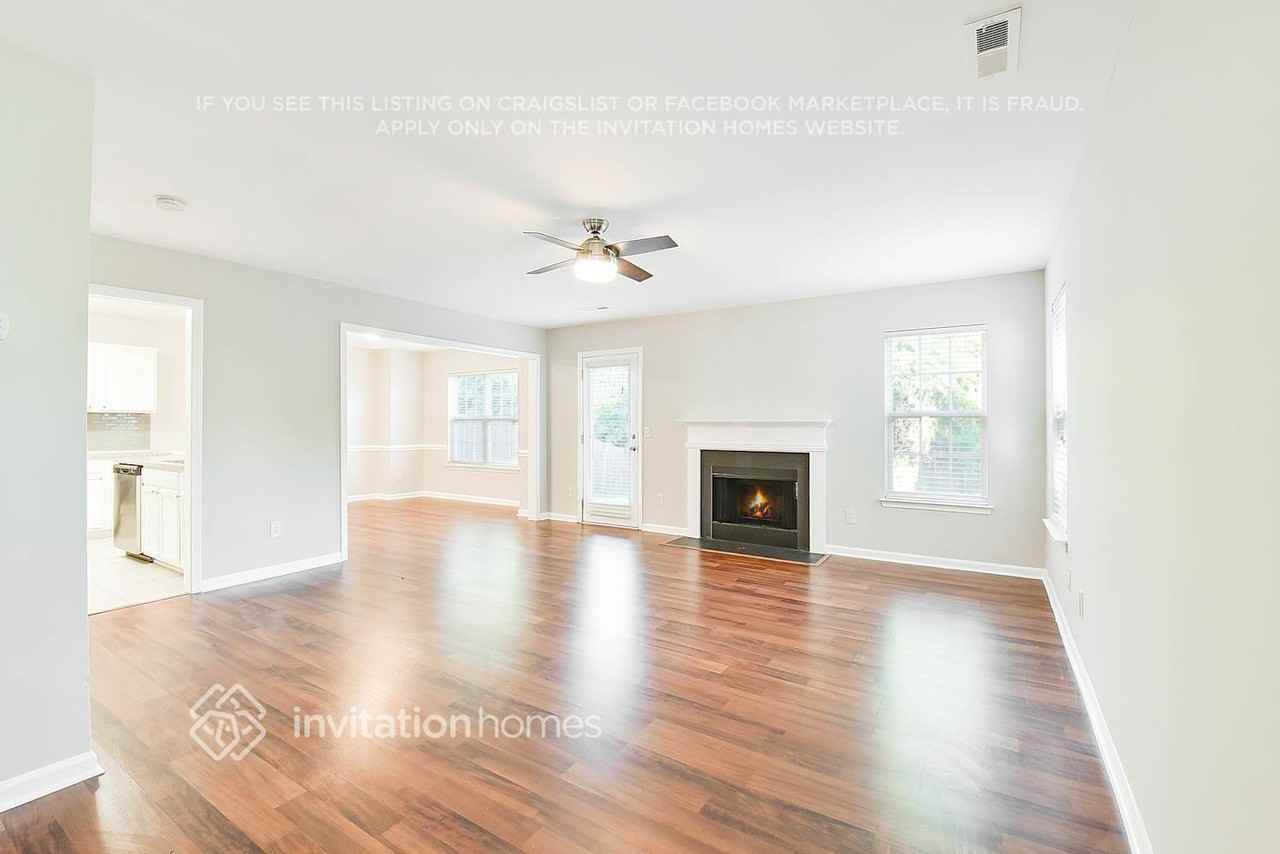 2445 Reid Oaks Dr - Photo 4 of 27