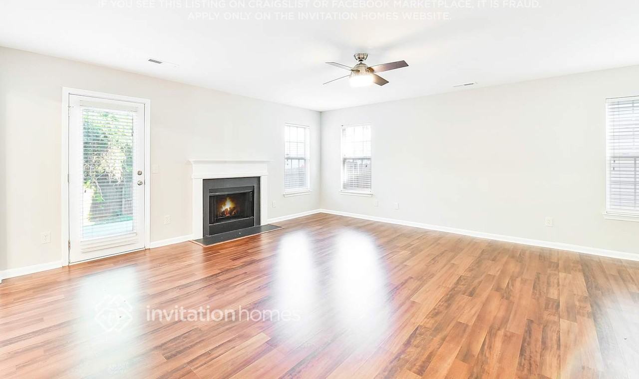 2445 Reid Oaks Dr - Photo 5 of 27