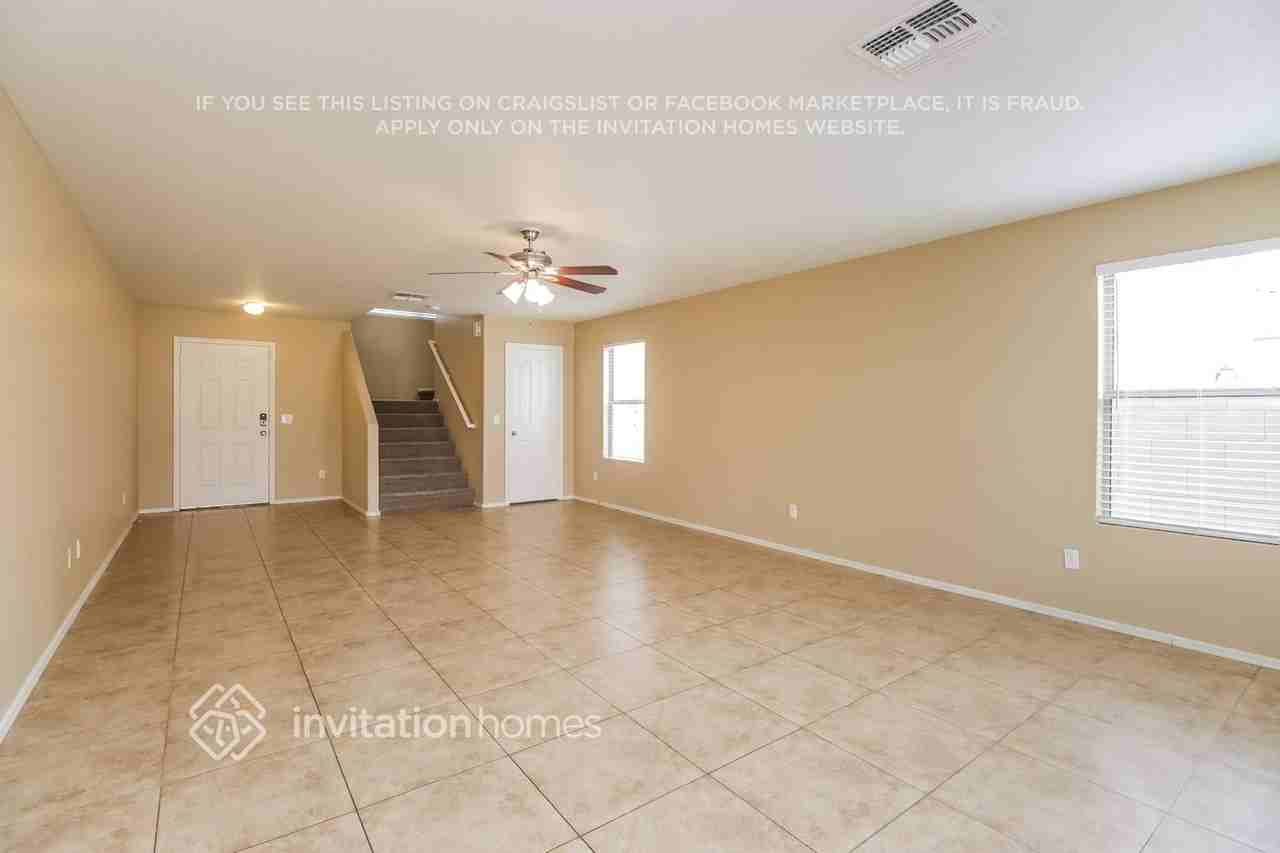 3339 S Chaparral Rd - Photo 3 of 21