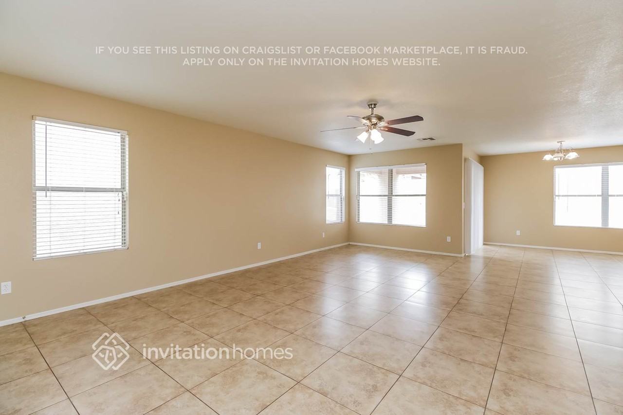 3339 S Chaparral Rd - Photo 4 of 21