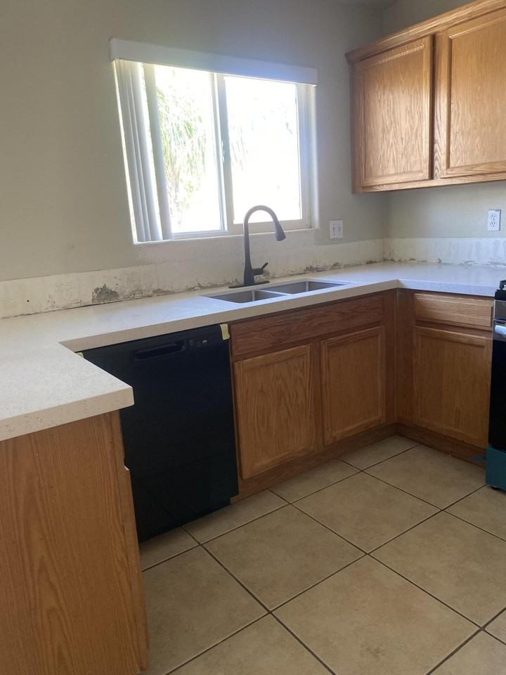 16160 Via El Rancho - Photo 4 of 13