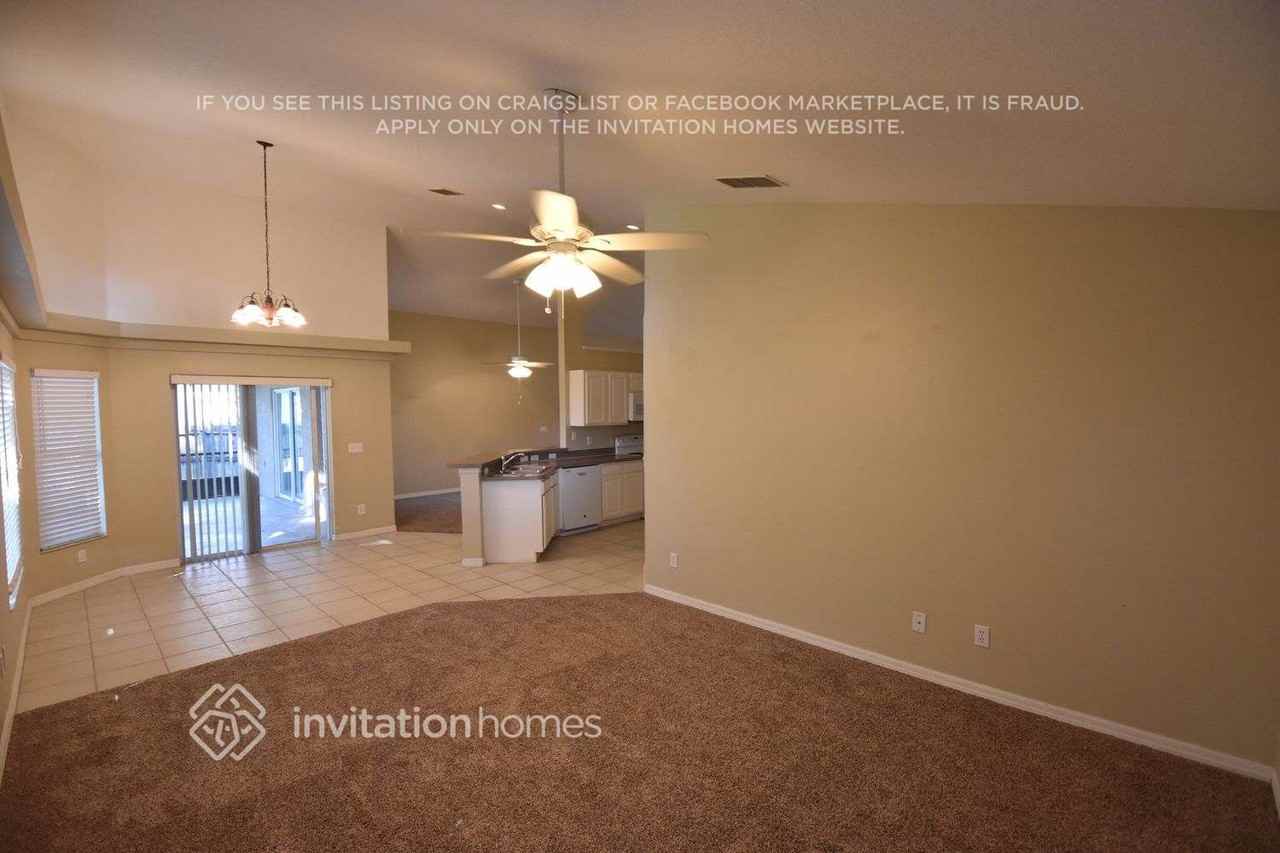 300 Balogh Pl - Photo 2 of 10