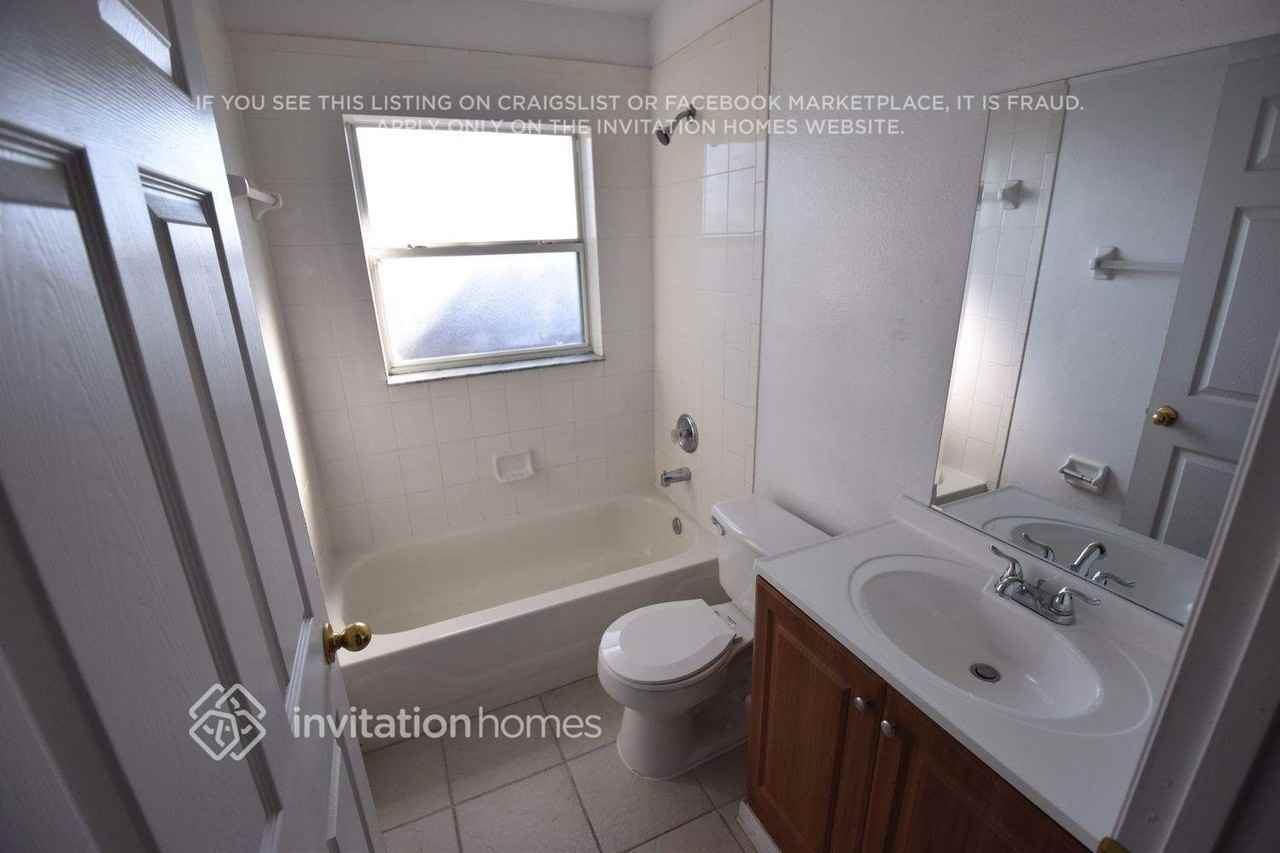 300 Balogh Pl - Photo 7 of 10