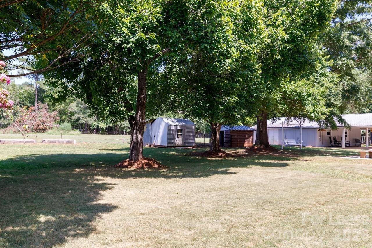 734 Culp Ferguson Rd - Photo 6 of 42