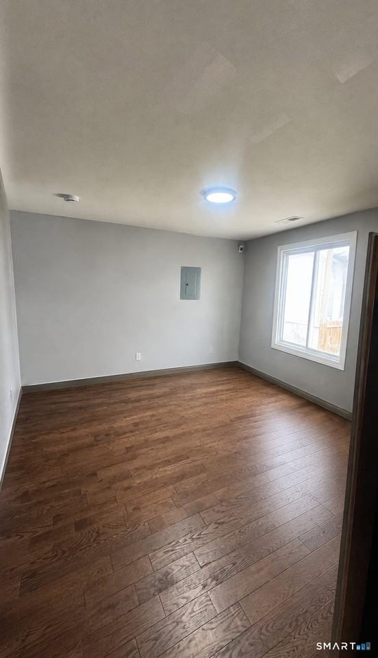 148 Rosette St #1F - Photo 4 of 7