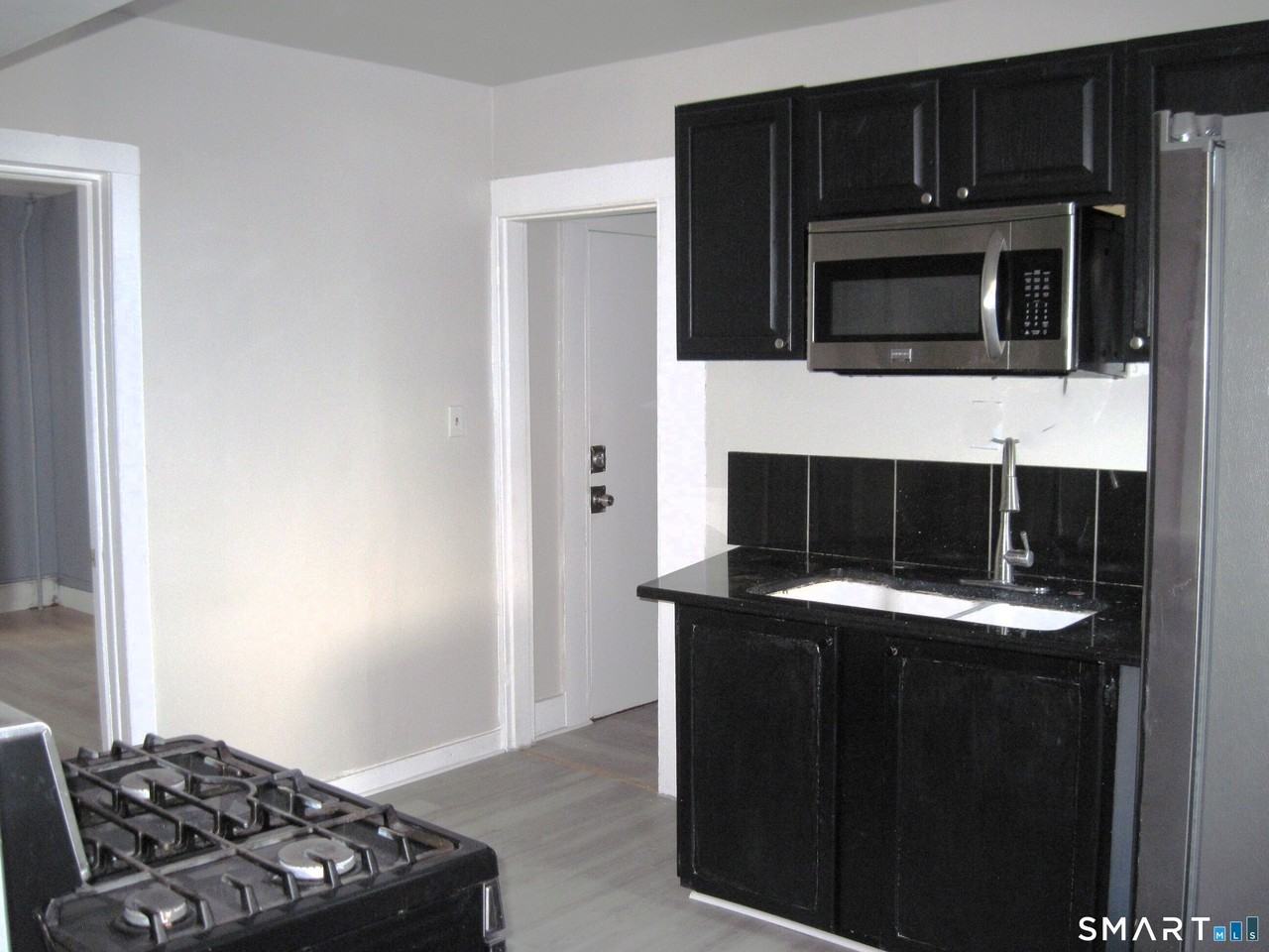 78 Whitmore St - Photo 2 of 21