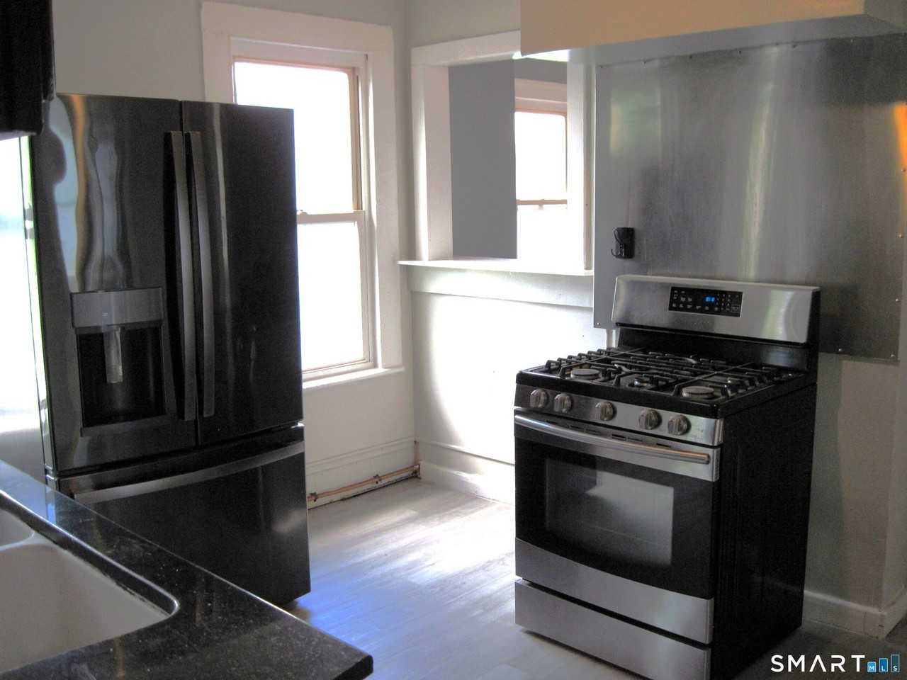78 Whitmore St - Photo 3 of 21