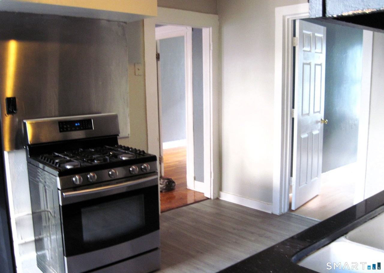 78 Whitmore St - Photo 4 of 21