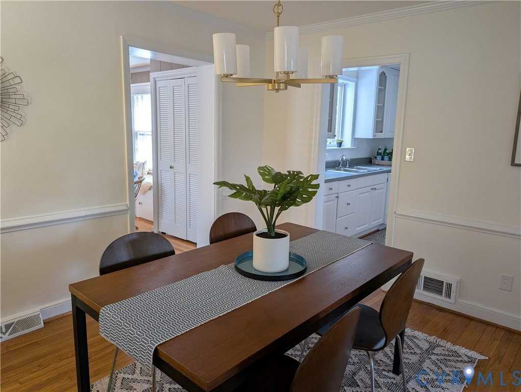 4708 Bromley Ln - Photo 4 of 11