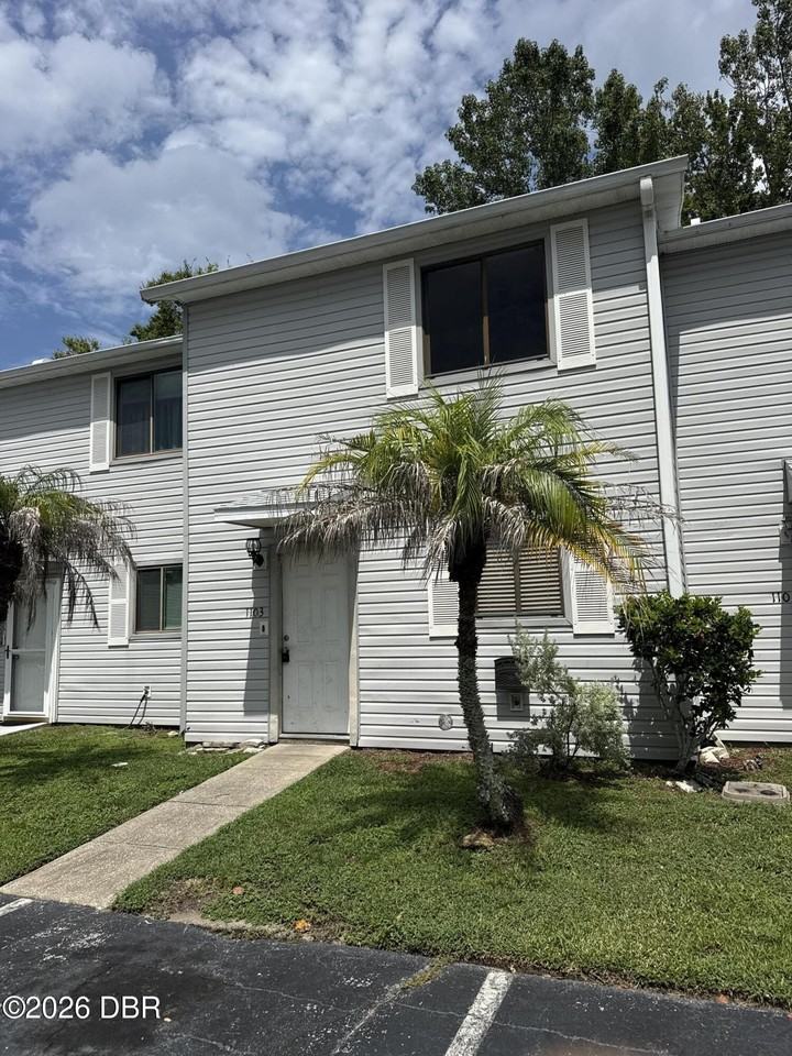 1103 Deer Springs Rd - Photo 2 of 15