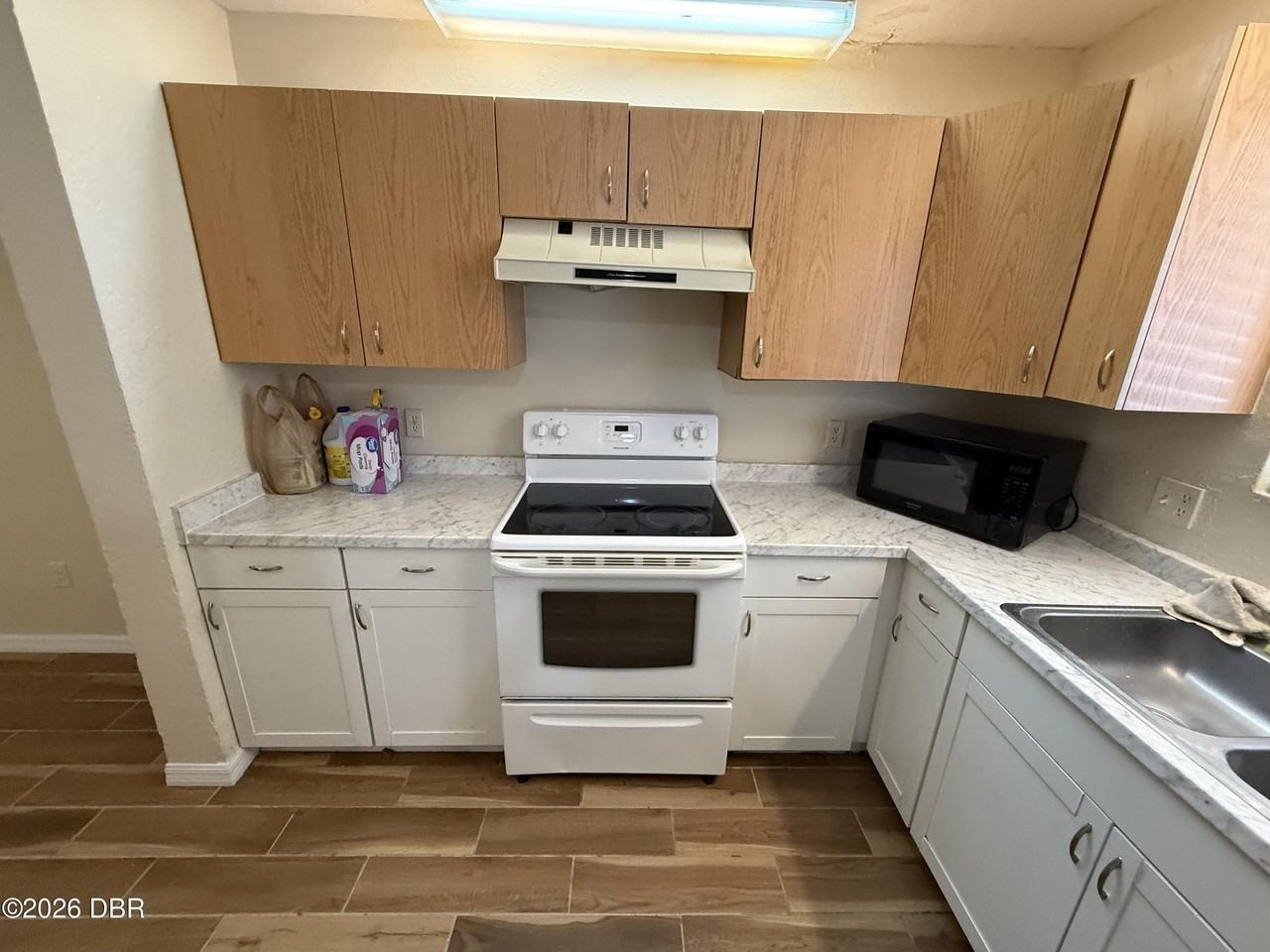 1103 Deer Springs Rd - Photo 5 of 15