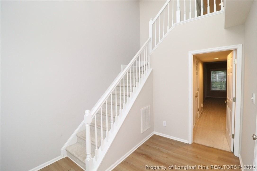 8120 Upper Lake Dr - Photo 3 of 32