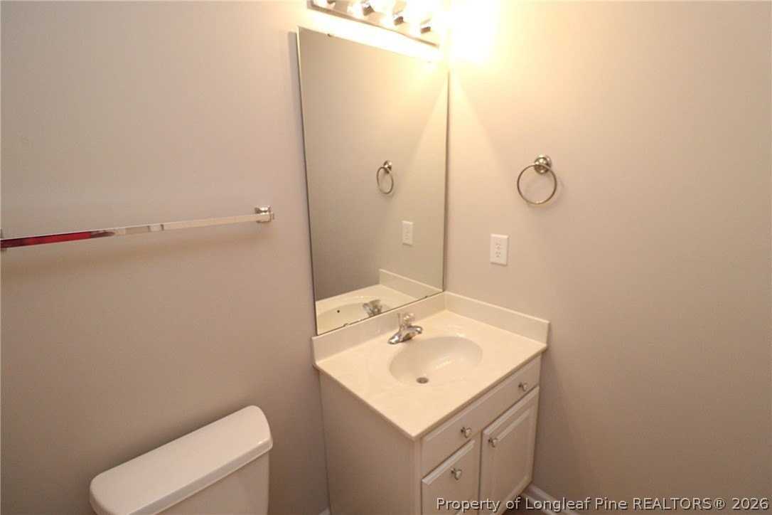 8120 Upper Lake Dr - Photo 7 of 32