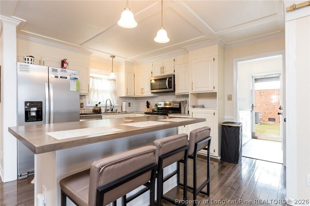1214 Berkshire Rd - Photo 4 of 27