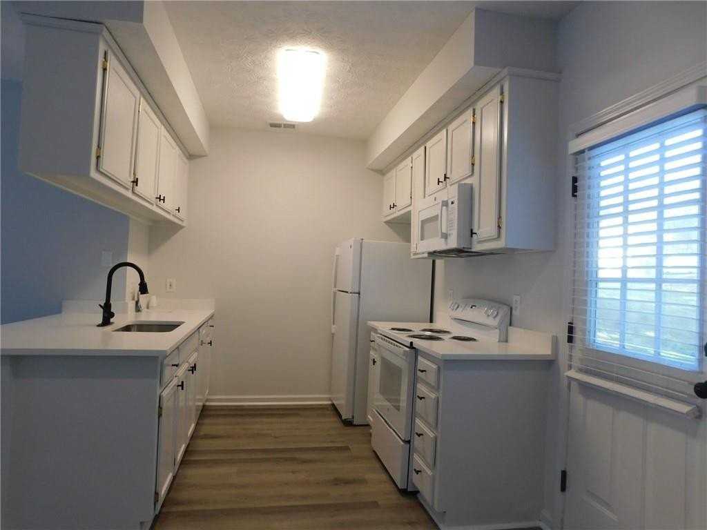 58A Brentwood Ln - Photo 6 of 17