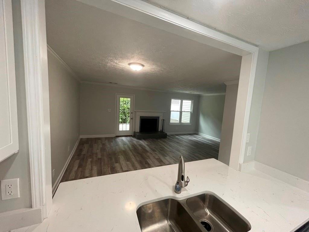 2260 Newport Lndg - Photo 5 of 25