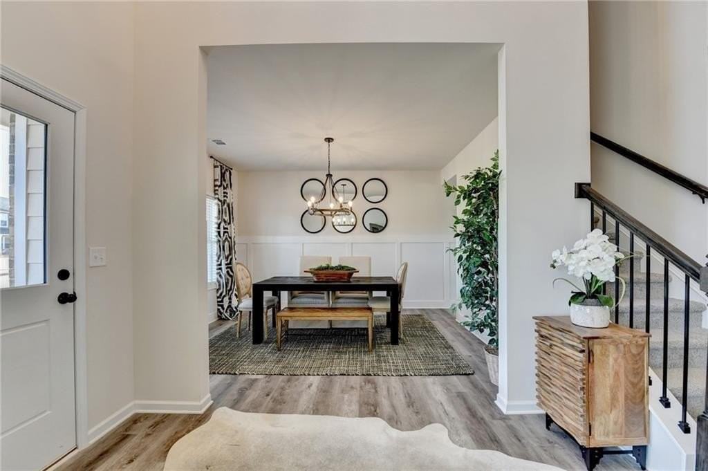 2455 Sunny Hill Rd - Photo 4 of 14