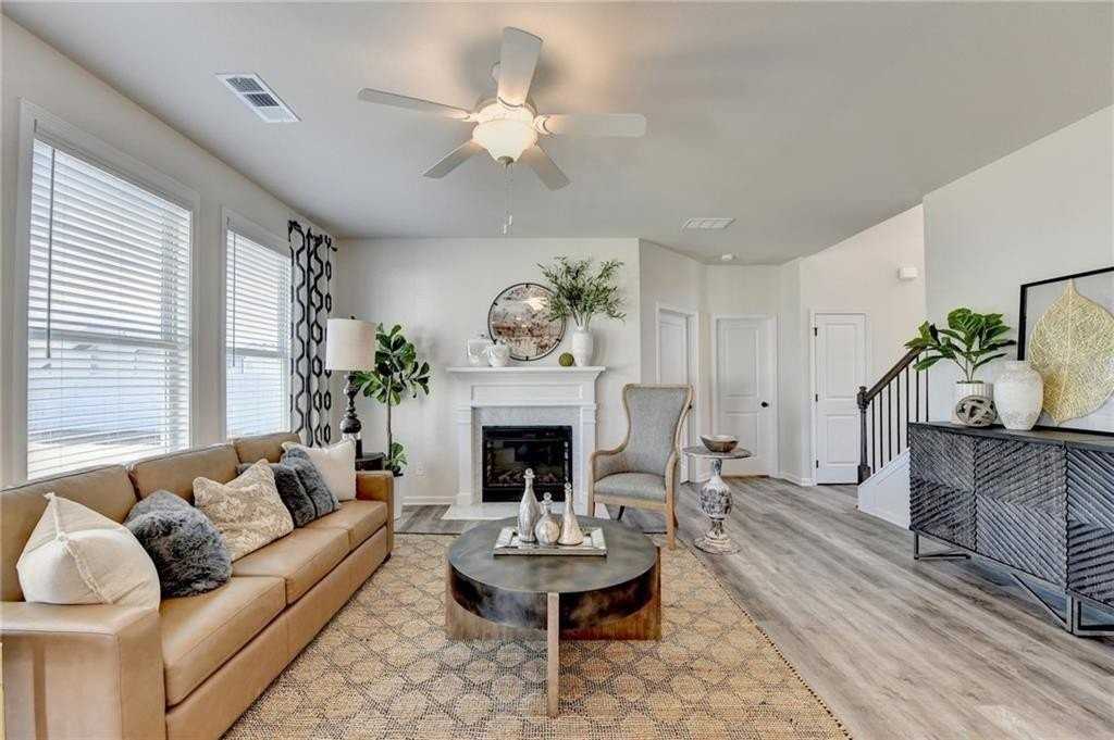 2455 Sunny Hill Rd - Photo 5 of 14
