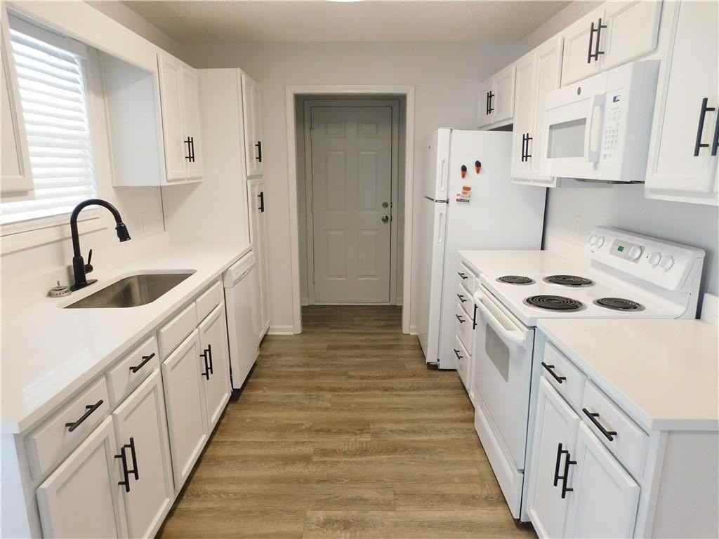 76 Copper Creek Dr #8 - Photo 3 of 12