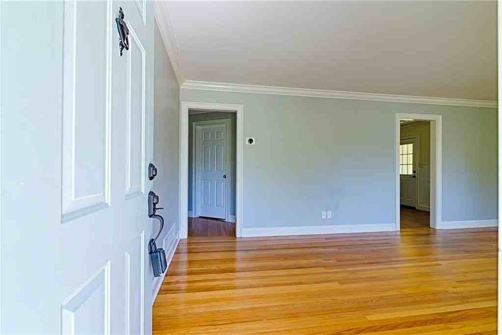 3666 Wisteria Ln Se - Photo 3 of 28