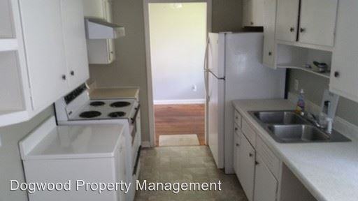 1508 Penny Dr - Photo 3 of 9