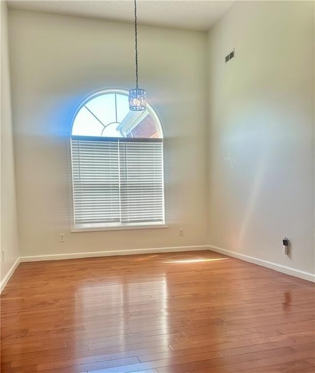 1815 Jeffery Ct - Photo 7 of 15