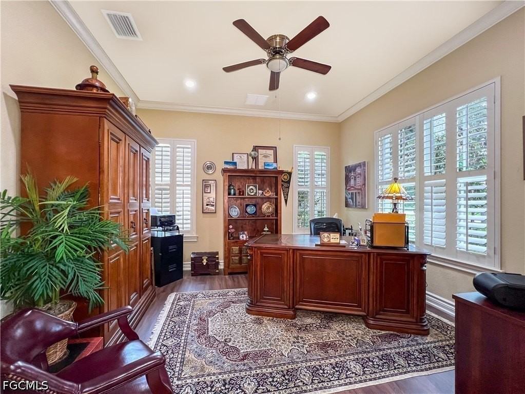 3290 Shady Bend Way - Photo 3 of 18
