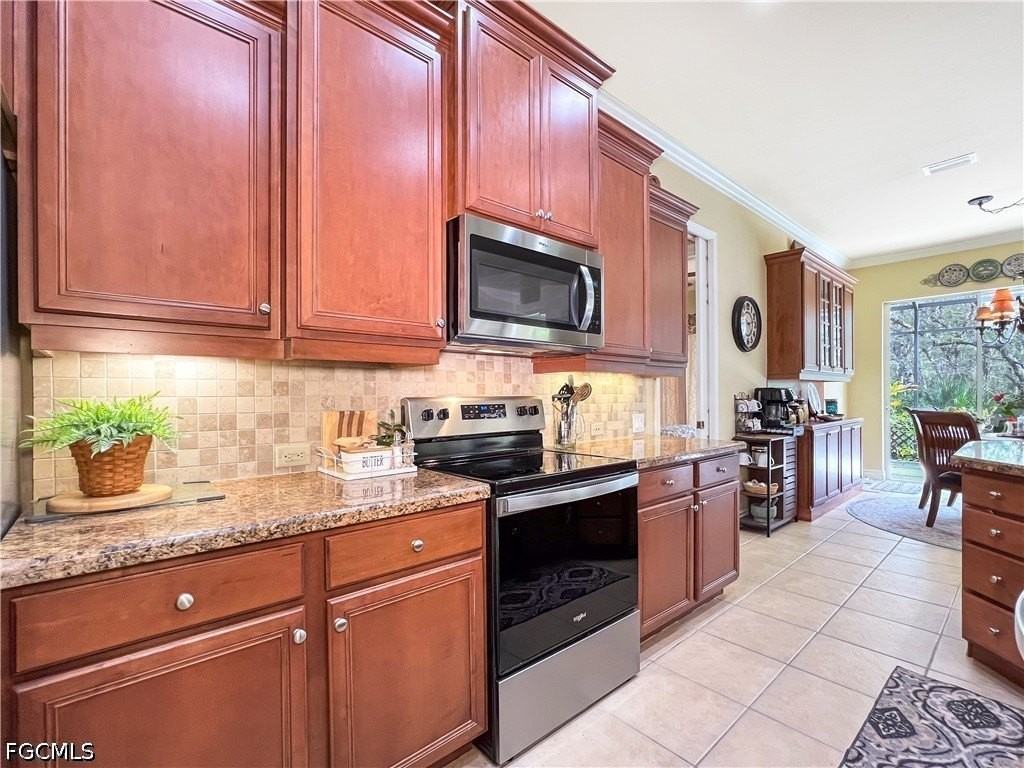 3290 Shady Bend Way - Photo 5 of 18