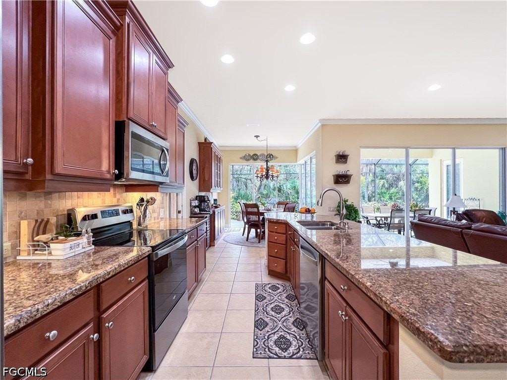 3290 Shady Bend Way - Photo 6 of 18