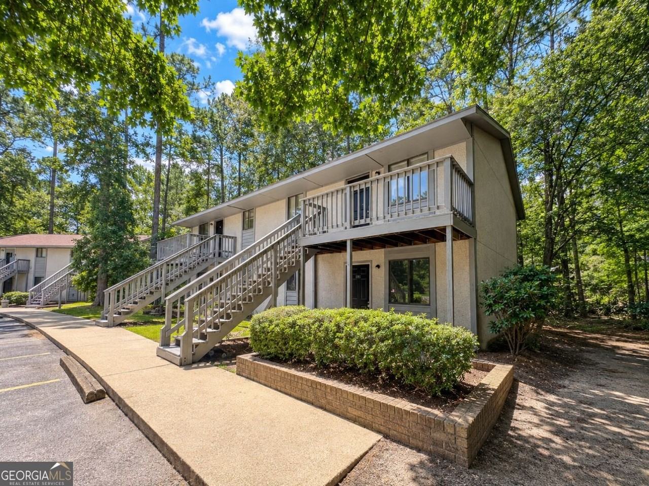 109 Sea Parc St #B - Photo 2 of 21