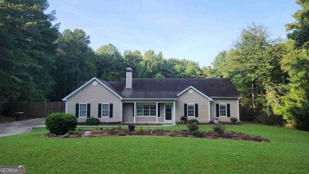 135 Riverside Ct - Photo 2 of 37