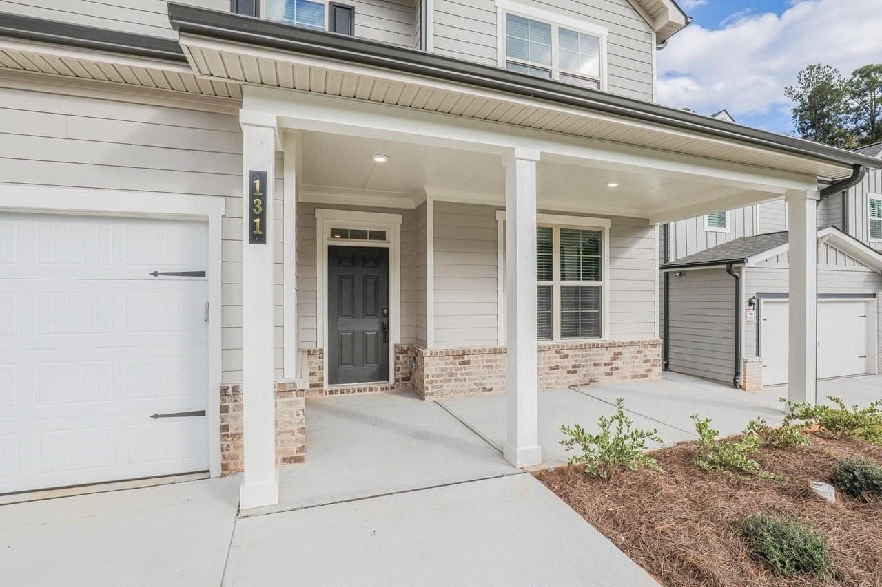 131 Vivian Ln - Photo 4 of 50
