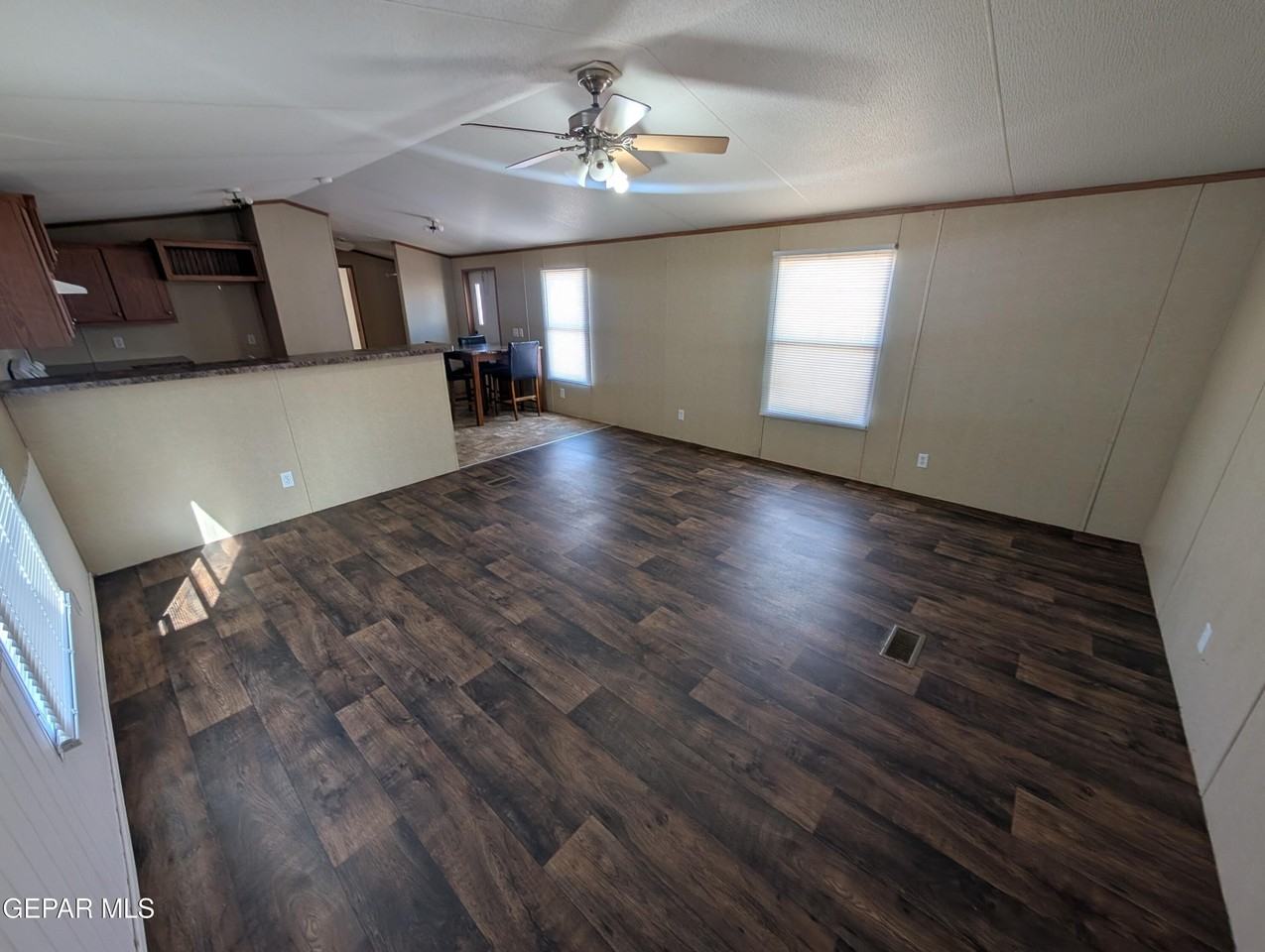 1052 Macadamia Cir - Photo 5 of 15