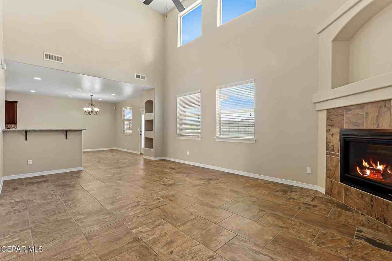 405 Saltford Dr - Photo 5 of 29