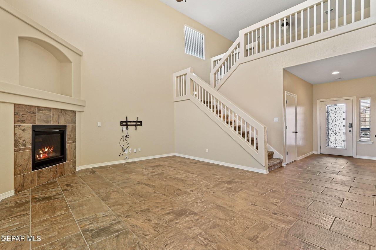 405 Saltford Dr - Photo 6 of 29