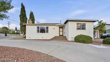 featured image of 3224 N Stanton St