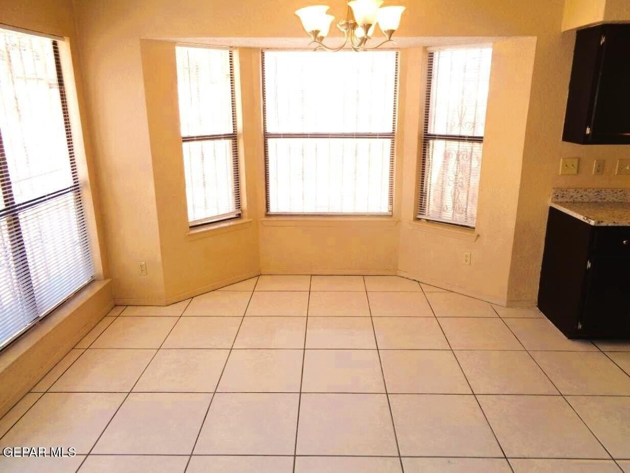 8520 Saratoga Dr - Photo 6 of 22
