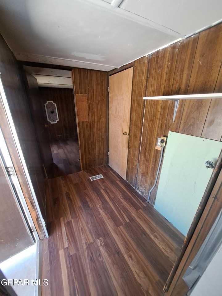 905 Ne Camp St #TR1 - Photo 4 of 8
