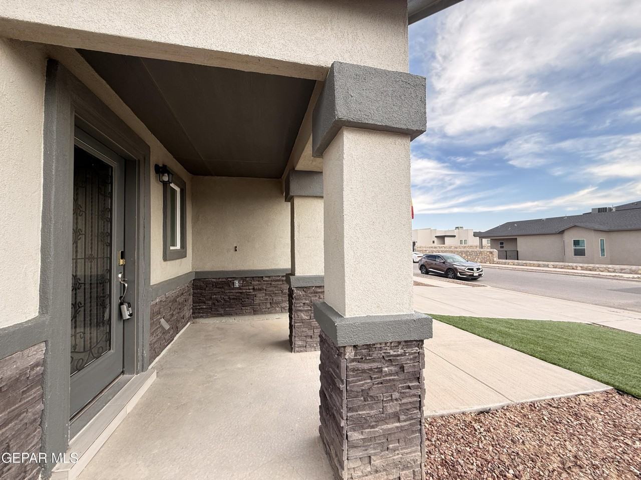 12396 Polo Norte Dr - Photo 4 of 32