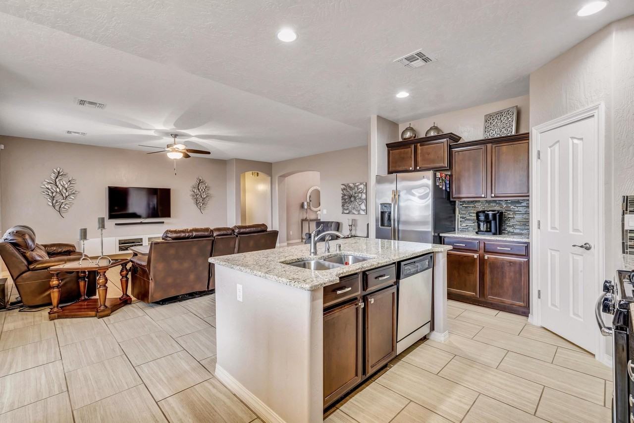 14713 Rockbridge Ave - Photo 6 of 35