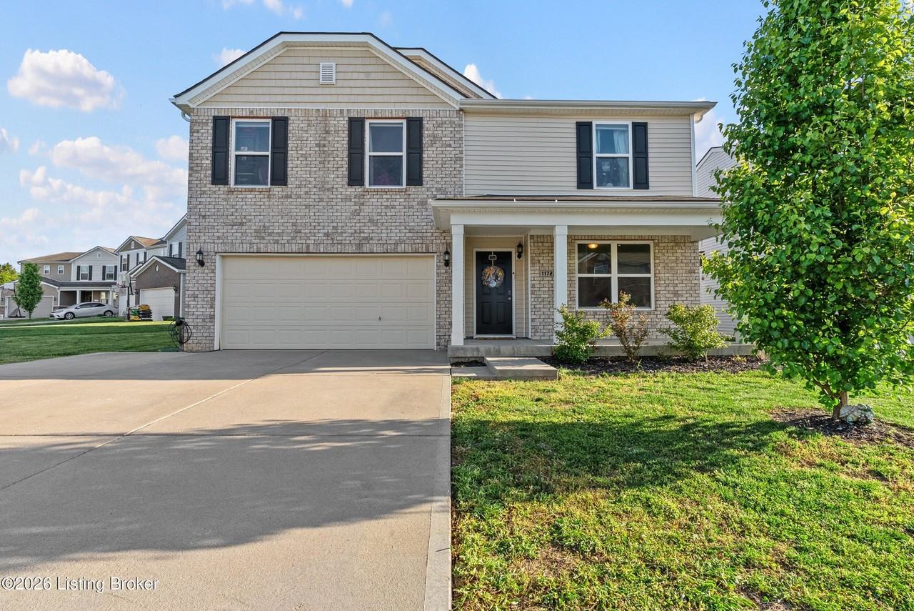 11723 Trottingham Cir - Photo 3 of 31