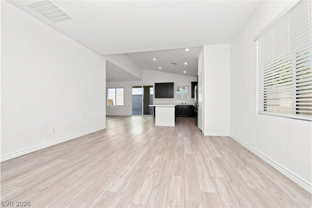 7063 Sayonara Vista St - Photo 3 of 20