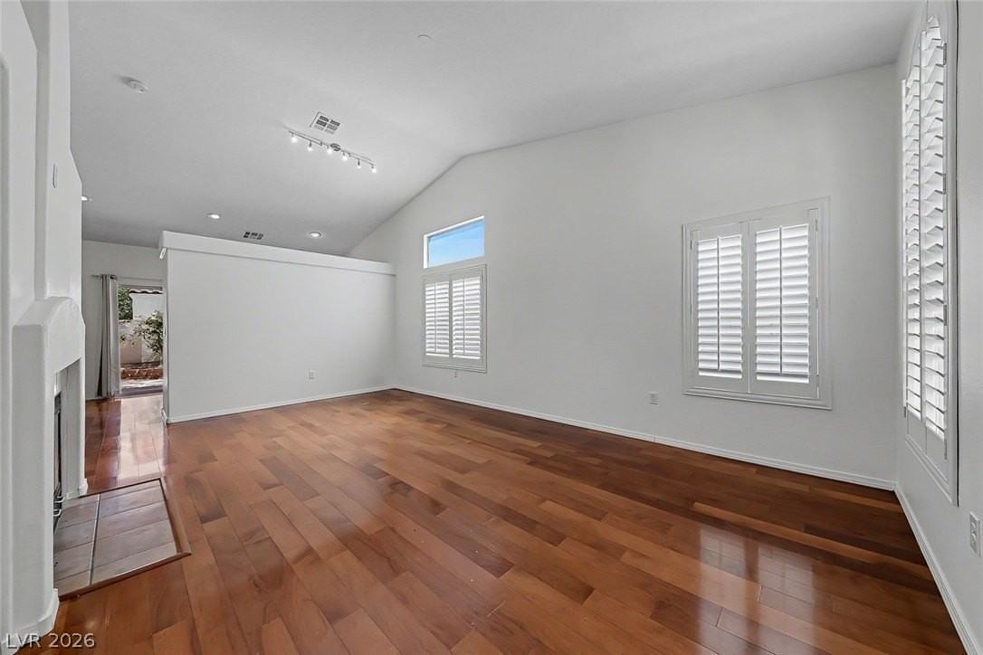 1833 Stablegate Ave #1 - Photo 4 of 31