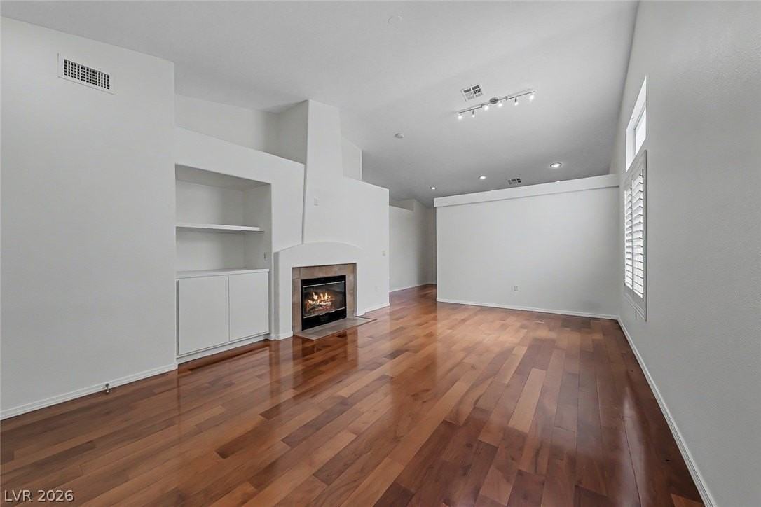 1833 Stablegate Ave #1 - Photo 6 of 31